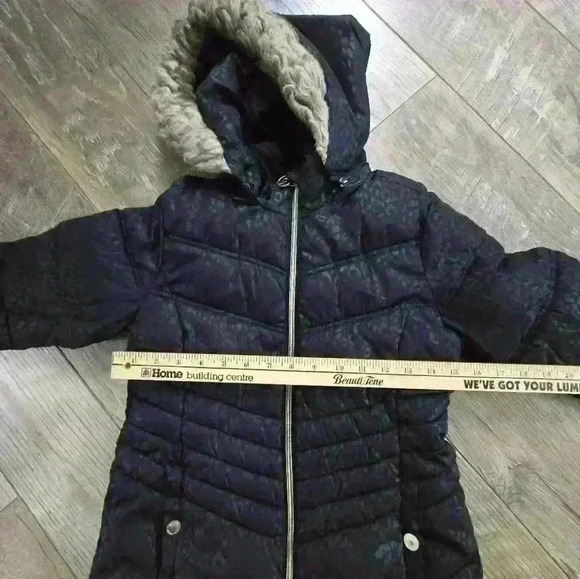 MICHAEL KORS girls 7/8 black and gold winter hooded jacket - Picture 4 of 16